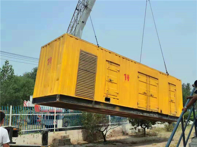 海勃湾300KW柴油发电机组油耗是多少？